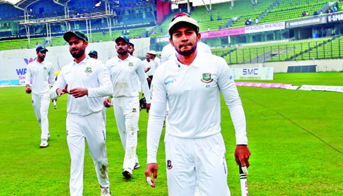 পাকিস্তান যাচ্ছেন মুশফিক!