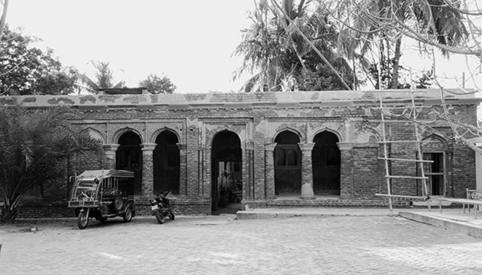 টুঙ্গিপাড়ার ছোট্ট খোকাই বাঙালির মহানায়ক