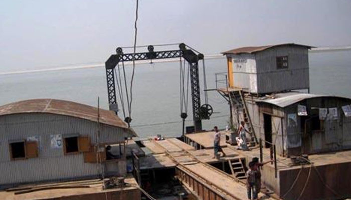 বাহাদুরাবাদ ঘাটে আবারো ফেরী চালুর দাবি