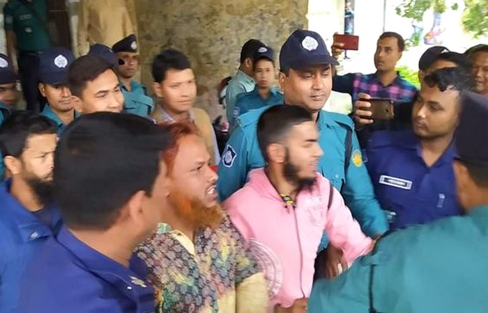 পুরোহিত হত্যা মামলায় চার জেএমবির ফাঁসি
