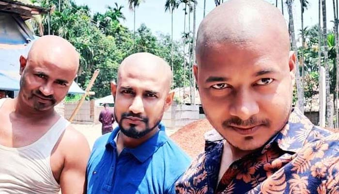 বরিশালে মাথা ন্যাড়া করার হিড়িক