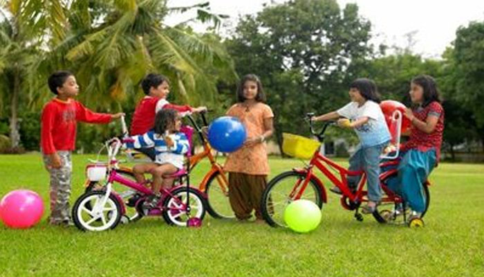 করোনায় মানসিক চাপে শিশুরা