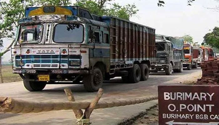 ভারতে আটকে থাকা ৬২ ট্রাক পাটবীজ প্রবেশ