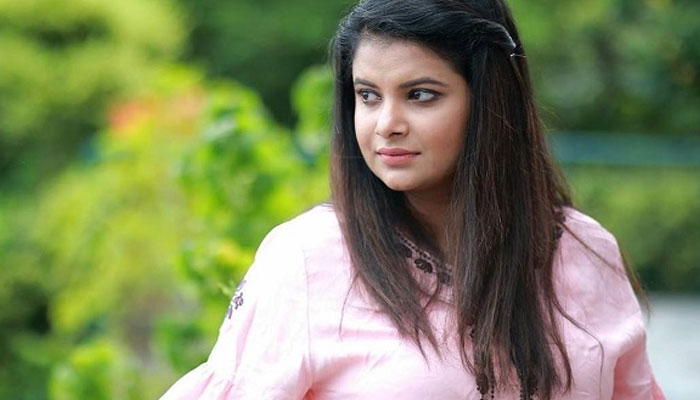 প্রাণঘাতী করোনায় শবনম ফারিয়ার বার্তা