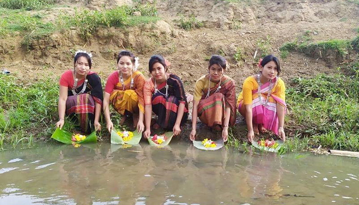 করোনায় থেমে নেই পাহাড়ে বৈসাবি উৎসব