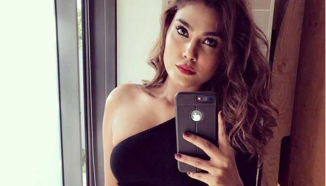 জারা আবিদের পোশাক ও ধর্মবিশ্বাস নিয়ে কটূক্তি