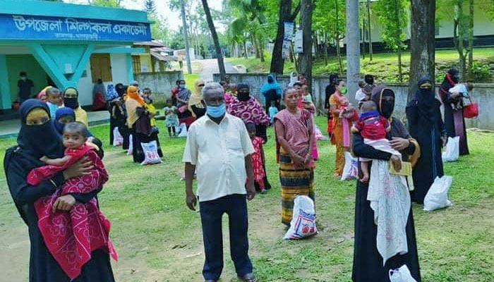 প্রধানমন্ত্রীর উপহার শিশুখাদ্য পেলো রামগড়ের শিশুরা