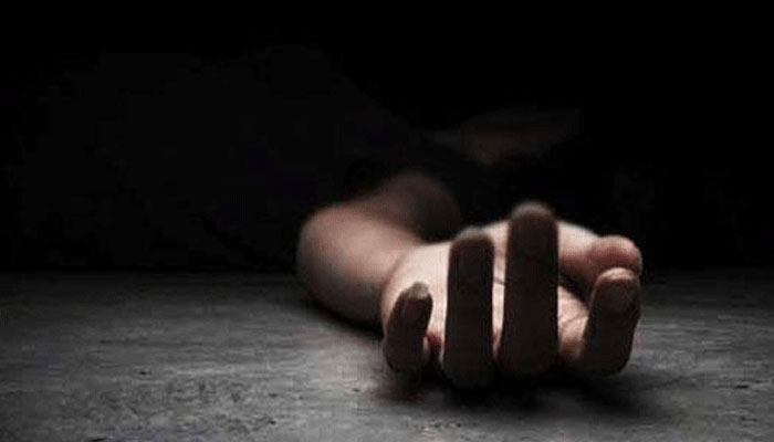 গায়ে কেরোসিন ঢেলে গৃহবধূর আত্নহত্যা