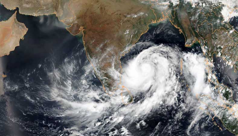 যেকোনো সময় আছড়ে পড়তে পারে ‘আমফান’