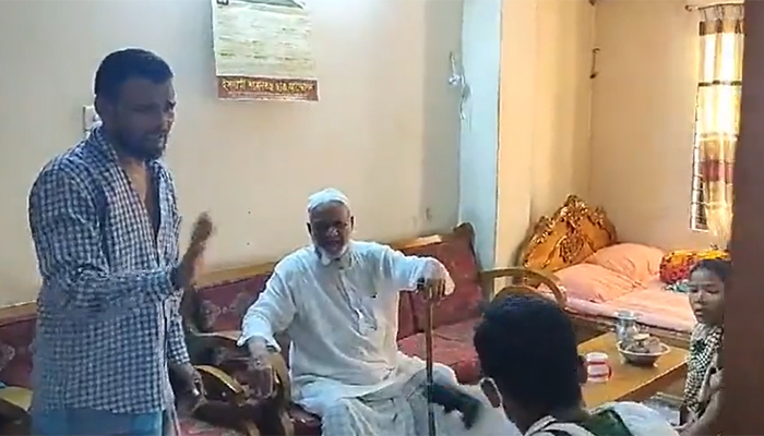 নির্যাতনের অভিযোগে কী বলছেন বাড়িওয়ালা