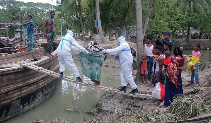 ঘূর্ণিঝড়, নিরাপদ আশ্রয়ে নেয়া হচ্ছে লোকজনকে