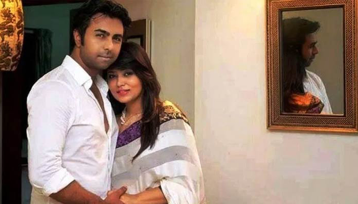 রহস্যময়ই থাকছে বিচ্ছেদের কারণ