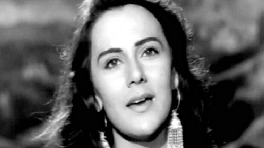 বয়স্ক পরিচালকের সঙ্গে লিভ-ইনে রহস্যময় পরিণতি