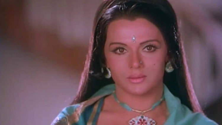 বয়স্ক পরিচালকের সঙ্গে লিভ-ইনে রহস্যময় পরিণতি