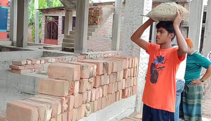 জিপিএ-৫ পেয়েও তপন এখন রাজমিস্ত্রি!