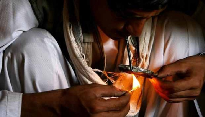 মতিঝিলের ক্যাসিনোপাড়া মাদকসেবীদের স্বর্গরাজ্য
