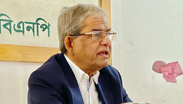 সরকারের উদাসীনতায় স্বাস্থ্য খাত ভেঙে পড়েছে