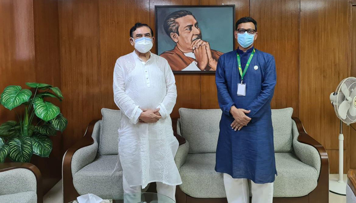 নৌ-প্রতিমন্ত্রীর আমন্ত্রণে মন্ত্রণালয়ে সাবেক মন্ত্রী