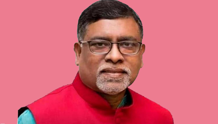 হোম কোয়ারেন্টাইনে স্বাস্থ্যমন্ত্রী