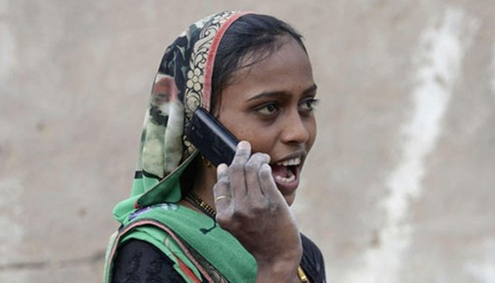 মোবাইল ও ইন্টারনেট খরচ বাড়ছে