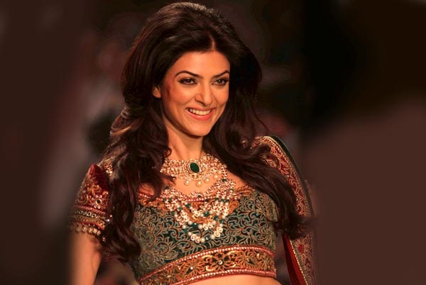 বয়স লুকিয়ে সুস্মিতার সঙ্গে প্রেম