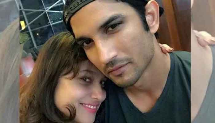সুশান্তের মৃত্যু নিয়ে প্রকাশ্যেই মুখ খুললেন অঙ্কিতা (ভিডিও)