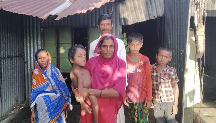 আগামীকালের খাবারের নিশ্চয়তা নেই ওদের