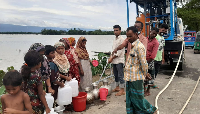 হাওরে বিশুদ্ধ পানির জন্য হাহাকার