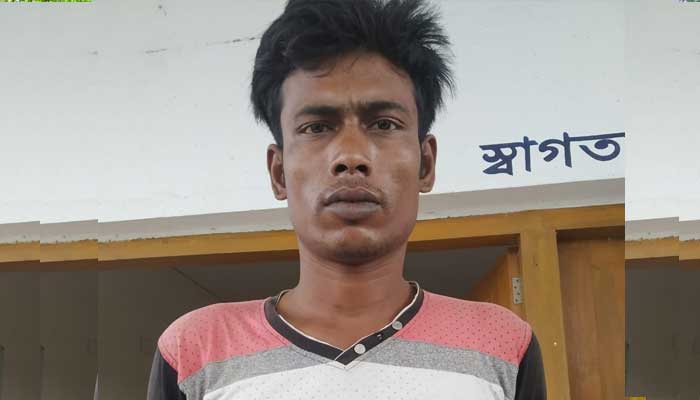 মা সৌদিপ্রবাসী, কিশোরীকে একা পেয়ে ধর্ষণ