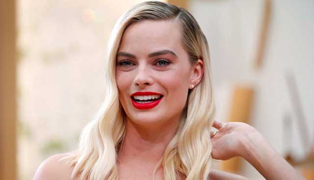 মার্গো রবি এবার জলদস্যু