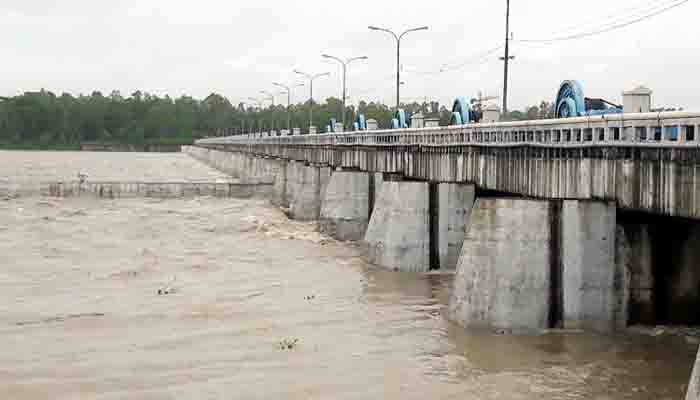 সন্ধ্যার পর তিস্তার পানি দ্রুত বাড়ছে