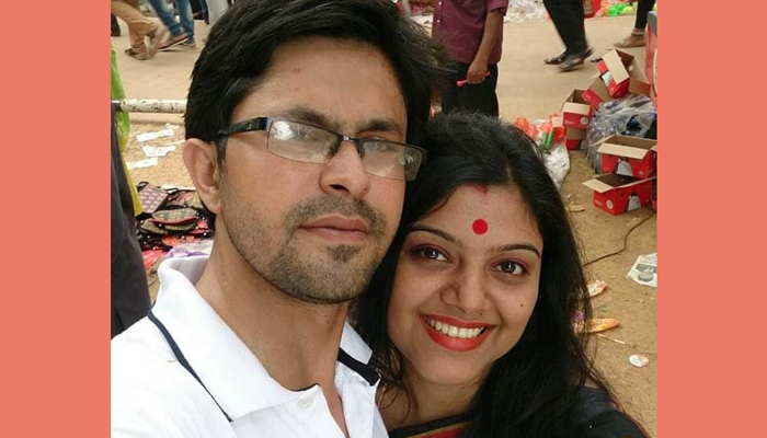 হ্যান্ড স্যানিটাইজার থেকে অগ্নিকাণ্ডে দম্পতি দগ্ধ