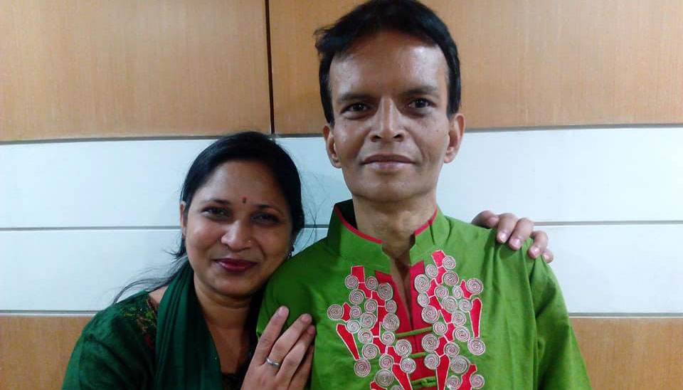 আকাশ বাড়িয়ে দাও