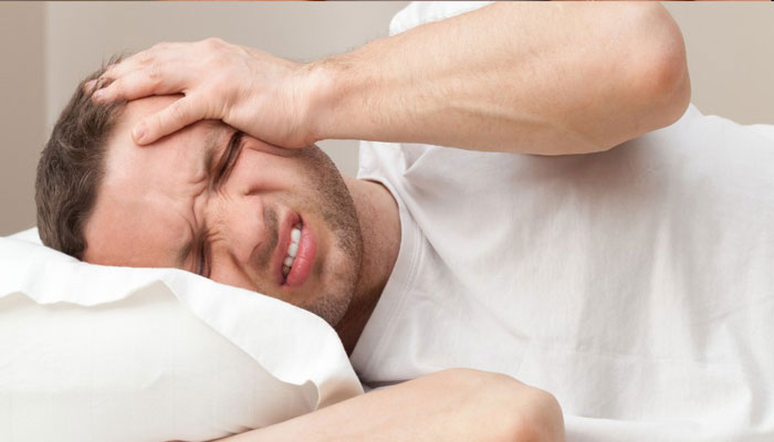 মাইগ্রেন: ভীতি নয় নিয়ন্ত্রণে আনুন