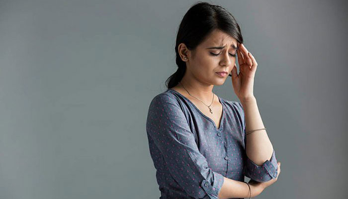 মাইগ্রেন: ভীতি নয় নিয়ন্ত্রণে আনুন