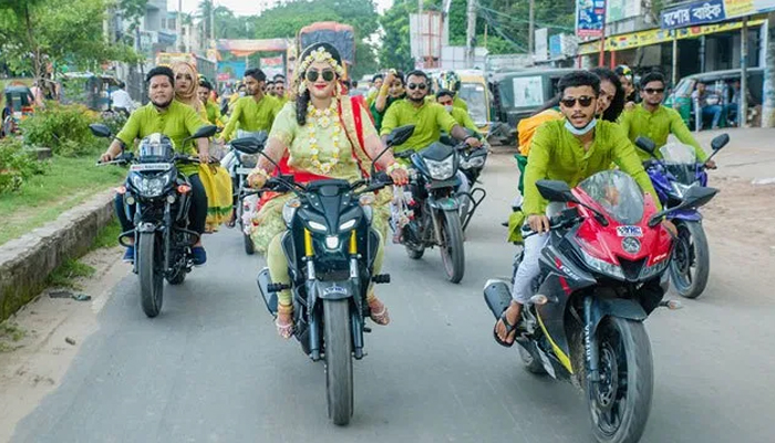 অস্থায়ী ড্রাইভিং লাইসেন্সে আটকাবে না পুলিশ