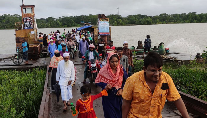অ্যাম্বুল্যান্সেও জীবিত ছিলেন সুশান্ত! দাবি চালকের