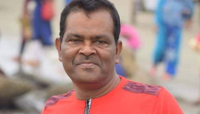 রৌমারীতে তিন বোনকে খাওয়ানো হলো থুথু