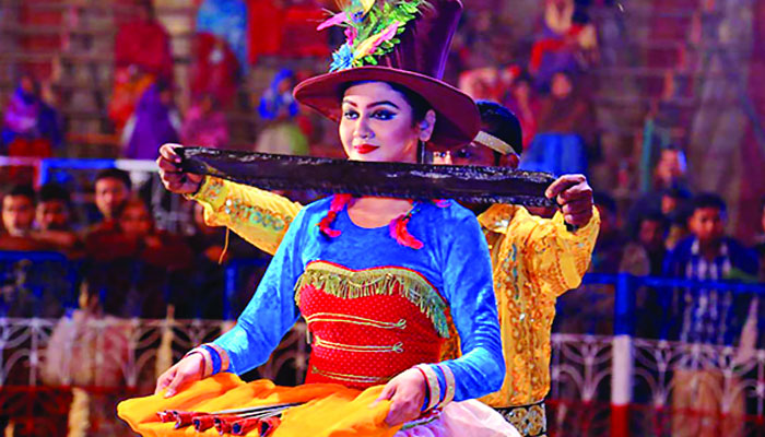 ওয়েব প্ল্যাটফর্ম থেকে কতদূর দেশীয় সিনেমা?