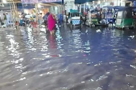 মেঘনার পানিতে পুরো চাঁদপুর শহর প্লাবিত