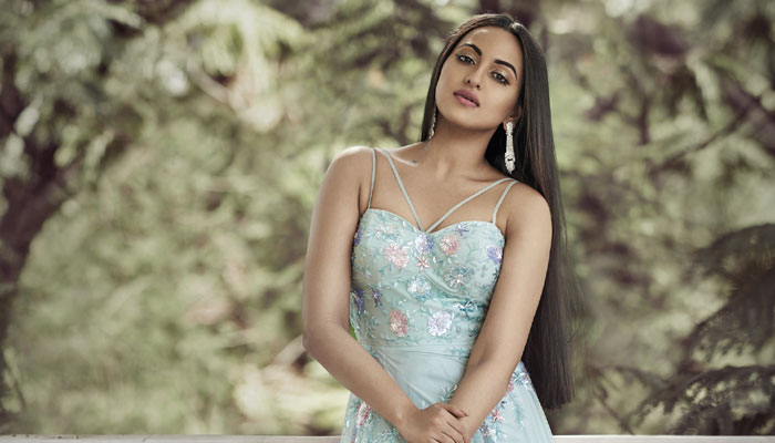 সোনাক্ষীর হেনস্তাকারী গ্রেপ্তার
