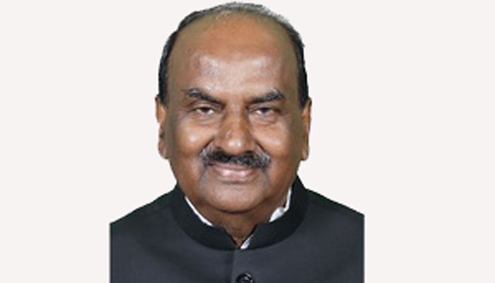 হেলিকপ্টারে ঢাকায় আনা হলো করোনাক্রান্ত সাংসদকে