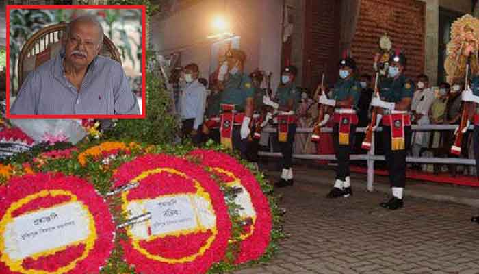 বীর উত্তম সি আর দত্তকে গার্ড অব অনার প্রদান