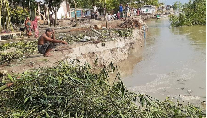 কুড়িগ্রামে বাড়ছে পানি, বিপদসীমার ওপরে ধরলা