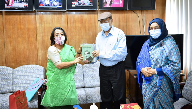 ভারত-বাংলাদেশের সম্পর্ক তুলনাহীন: তথ্যমন্ত্রী