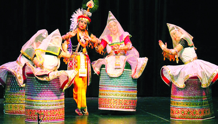 প্রণোদনা থেকে বাদ পড়ছেন প্রকৃত শিল্পীরা