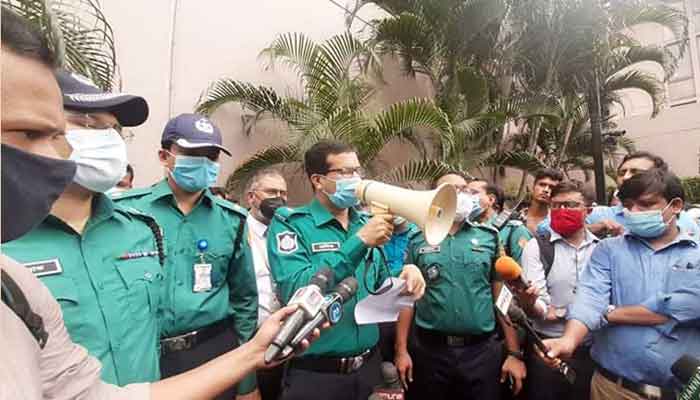 পুলিশের অনুরোধে অবরোধ প্রত্যাহার সৌদি প্রবাসীদের