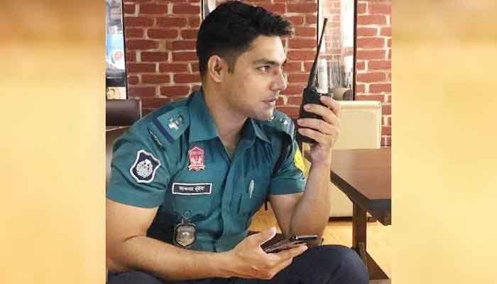 লাপাত্তা এসআই আকবর, হদিস পাচ্ছেনা পুলিশ