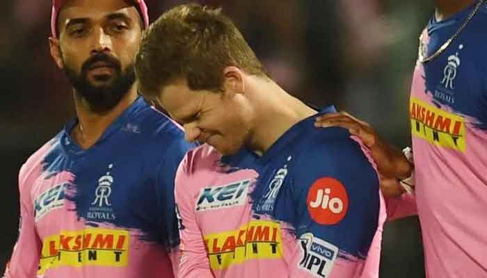 স্মিথকে ১২ লাখ রুপি জরিমানা