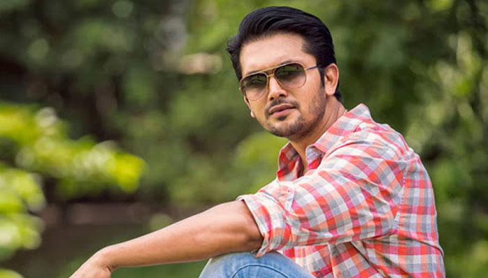 রহস্যের বেড়াজালে শুভ!